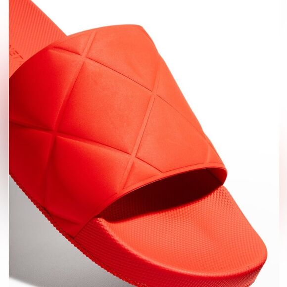 Bottega Veneta Men's Red/Orange Quilted Rubber Slide Sandals - Picture 12 of 16